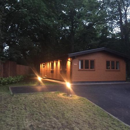 קונגלטון Shellow Lane Lodges מראה חיצוני תמונה