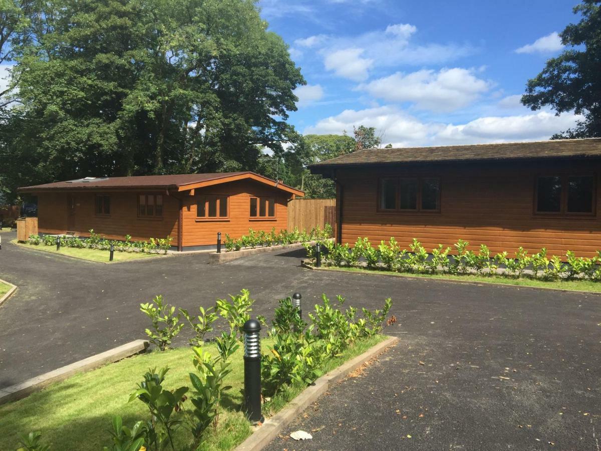 קונגלטון Shellow Lane Lodges מראה חיצוני תמונה