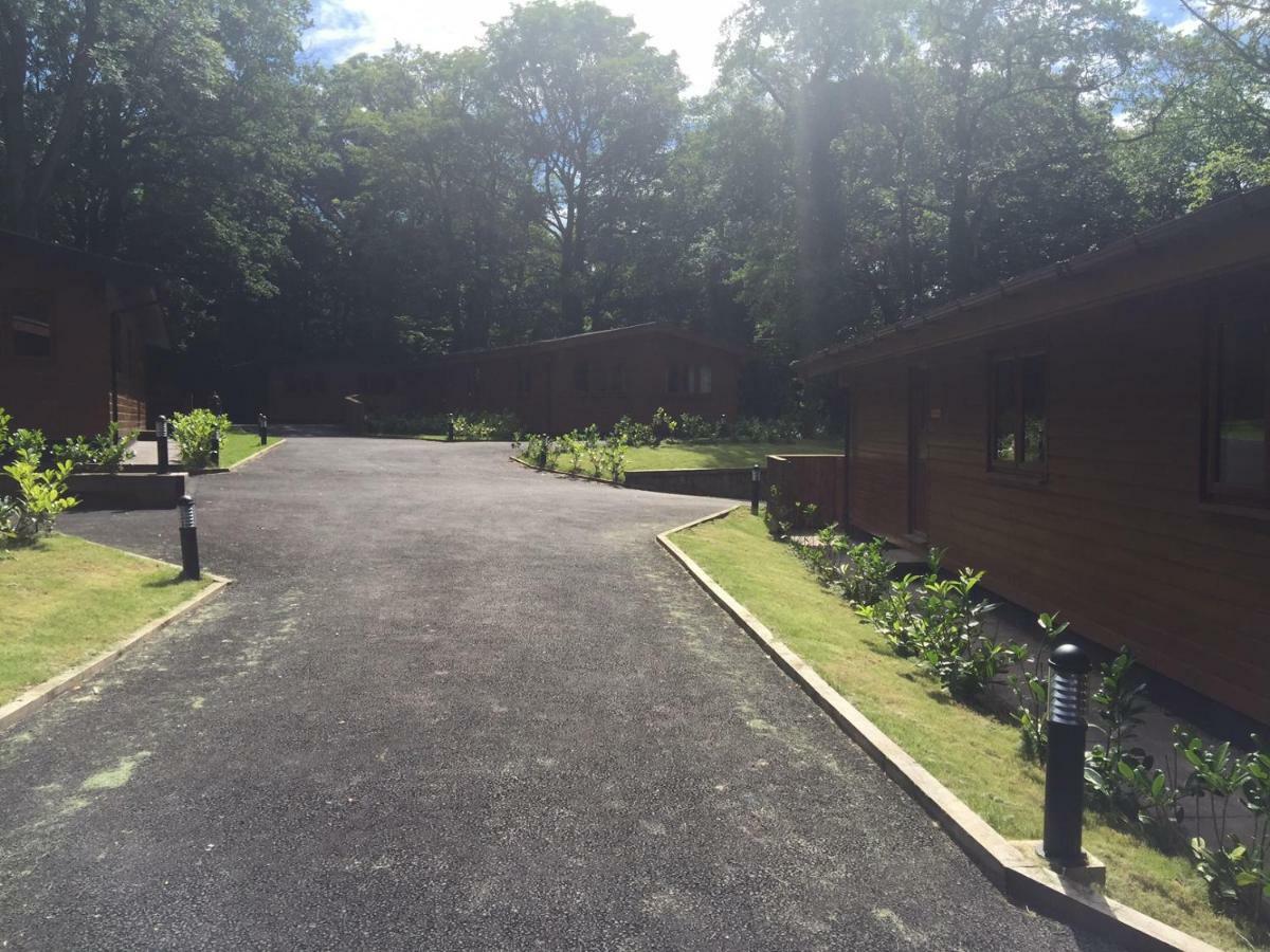 קונגלטון Shellow Lane Lodges מראה חיצוני תמונה